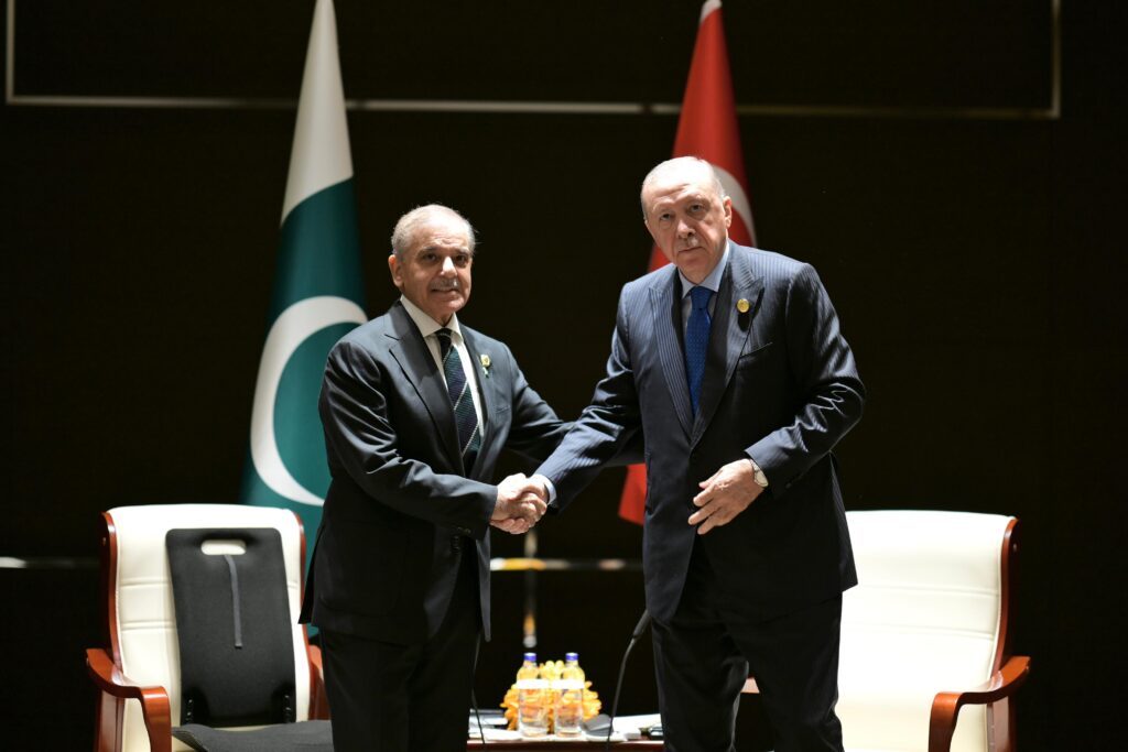 PM Shehbaz Sharif Meets President Erdoğan at the SCO Summit
